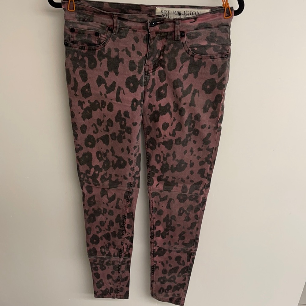 Religion size 28 leopard print jeans